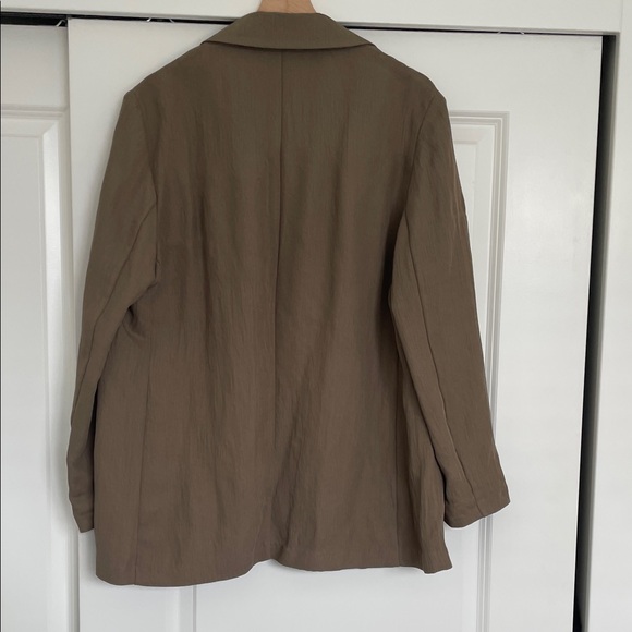 Stradivarius crinkle blazer - Picture 4 of 9